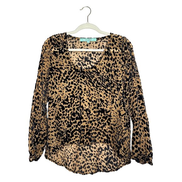Karlie Leopard Print Scoop Neck Blouse Lightweight High-Low Hem Size Small - Picture 6 of 6